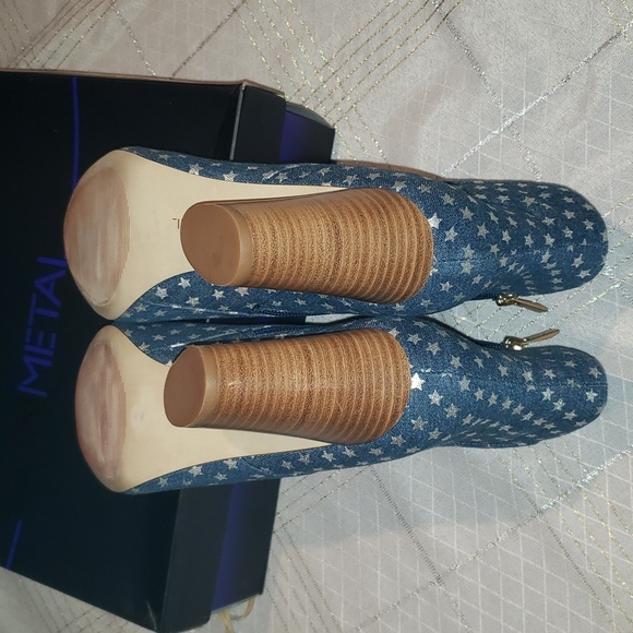 Gunmetal NEW Niana Ankle Bootie Boot Denim Metallic Silver Stars Block Heel NIB - Picture 8 of 14